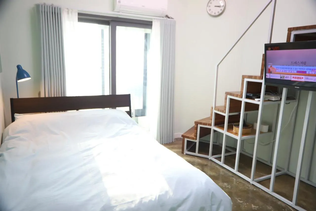 Likeu Guesthouse Seoul 2*,  South Korea